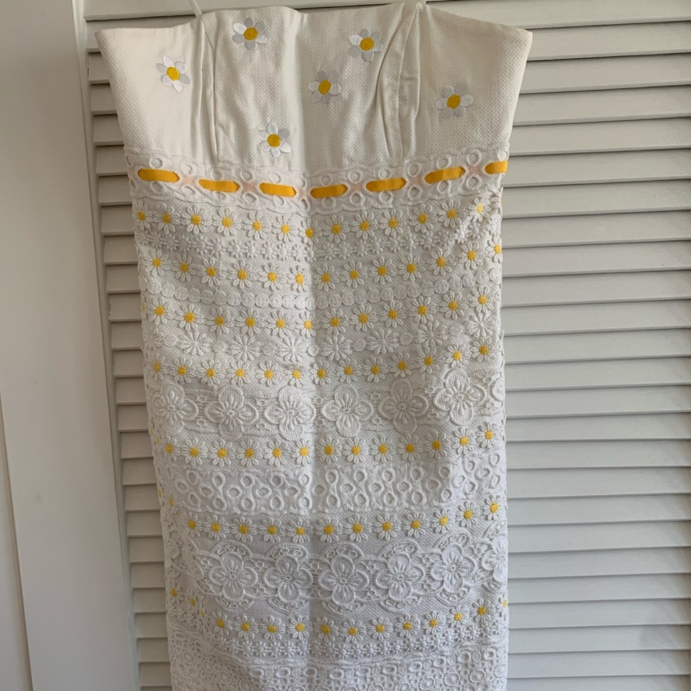 Strapless Lilly Pulitzer dress with Daisies